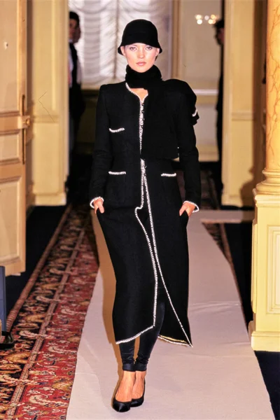 Look 25